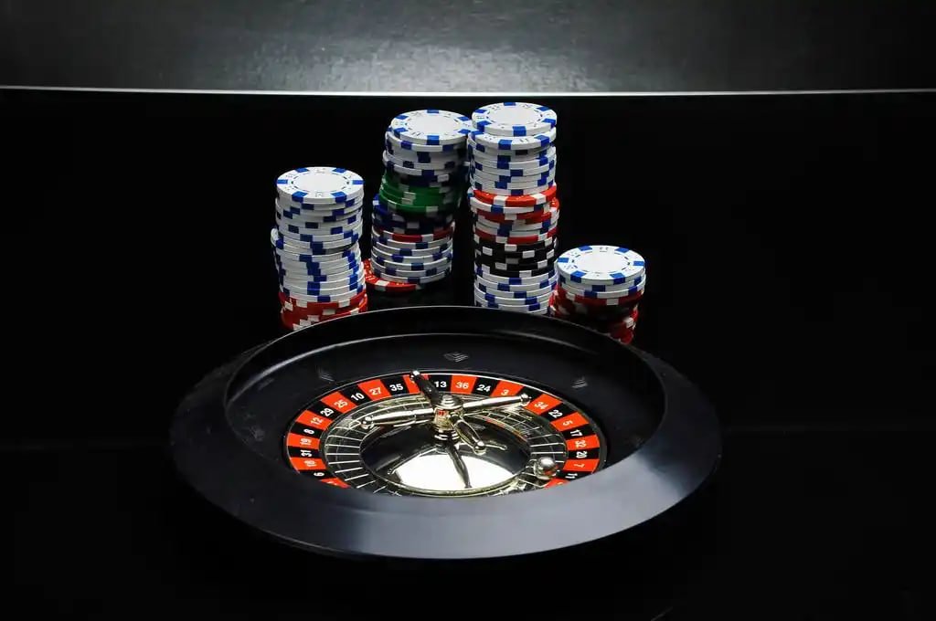 Ilustrasi tim dukungan pelanggan profesional mahjongwin138 melayani pengguna